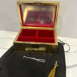 MAC Storage Box